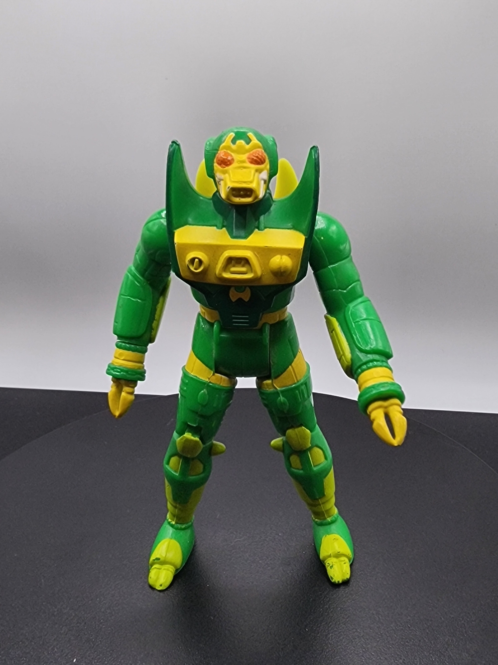 Vintage 1985 Kenner DC Super Powers Mantis Action Figure DC Justice League